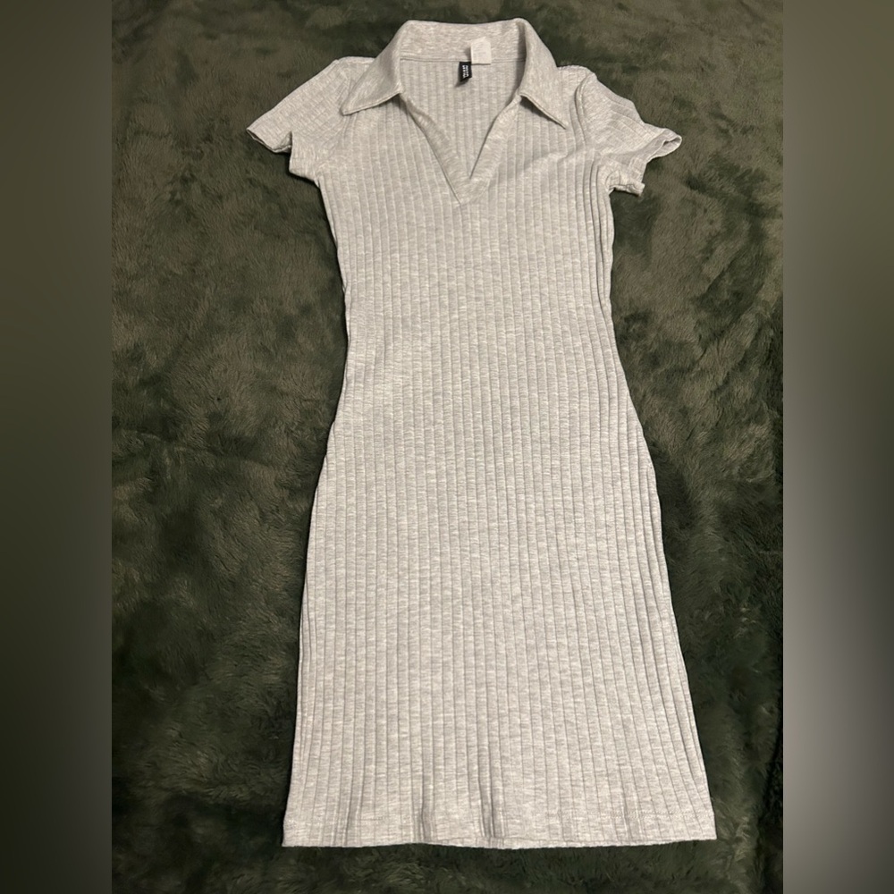 “ Divided H&M “ collared dress